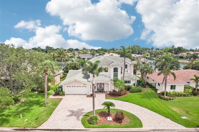 2032 MASSACHUSETTS AVENUE NE, St Petersburg, FL 33703