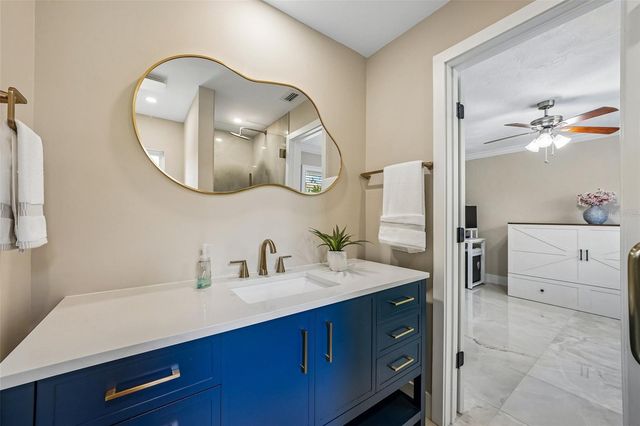 2032 MASSACHUSETTS AVENUE NE, St Petersburg, FL 33703