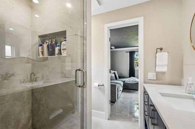 2032 MASSACHUSETTS AVENUE NE, St Petersburg, FL 33703
