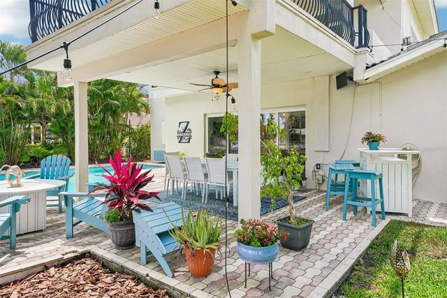 2032 MASSACHUSETTS AVENUE NE, St Petersburg, FL 33703