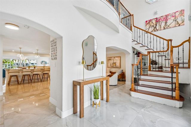 2032 MASSACHUSETTS AVENUE NE, St Petersburg, FL 33703
