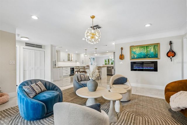 2032 MASSACHUSETTS AVENUE NE, St Petersburg, FL 33703