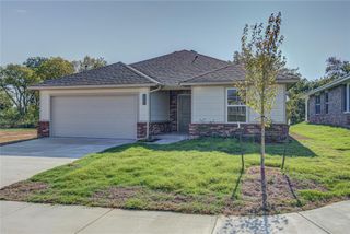 2809 Scissortail Boulevard, Chickasha, OK 73018