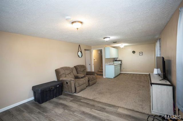 23380 Roosevelt Road, Waynesville, MO 65583