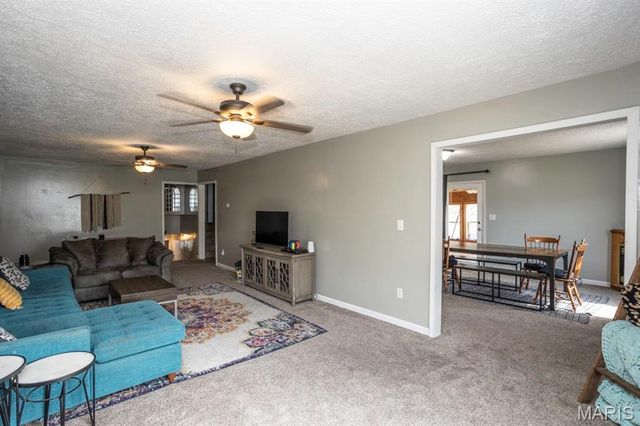 23380 Roosevelt Road, Waynesville, MO 65583