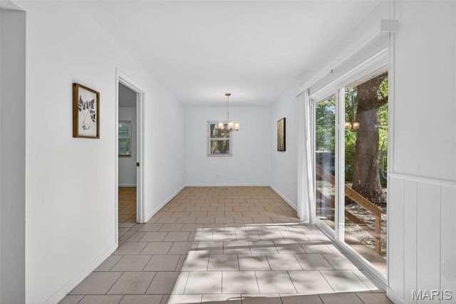 10124 Tamworth Drive, St Louis, MO 63136