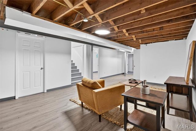 10124 Tamworth Drive, St Louis, MO 63136