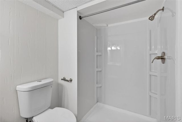 10124 Tamworth Drive, St Louis, MO 63136