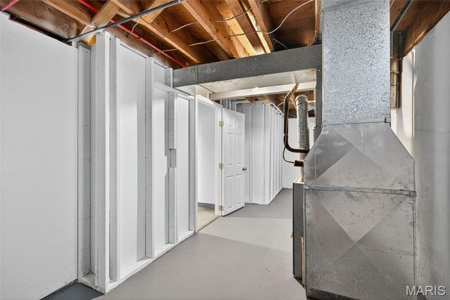 10124 Tamworth Drive, St Louis, MO 63136