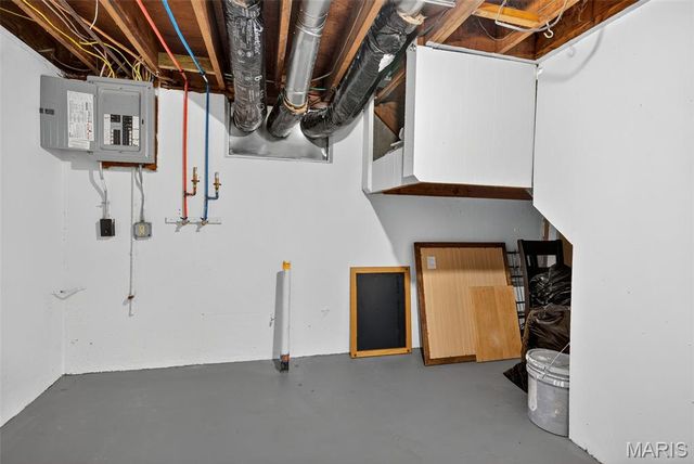 10124 Tamworth Drive, St Louis, MO 63136