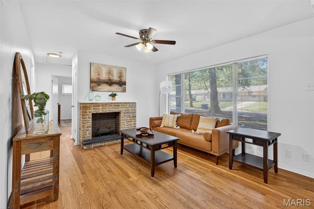 10124 Tamworth Drive, St Louis, MO 63136