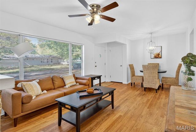 10124 Tamworth Drive, St Louis, MO 63136