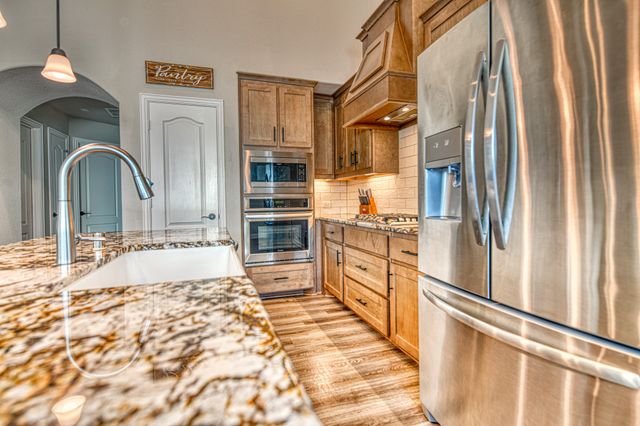1023 Clydeview Road, Forney, TX 75126