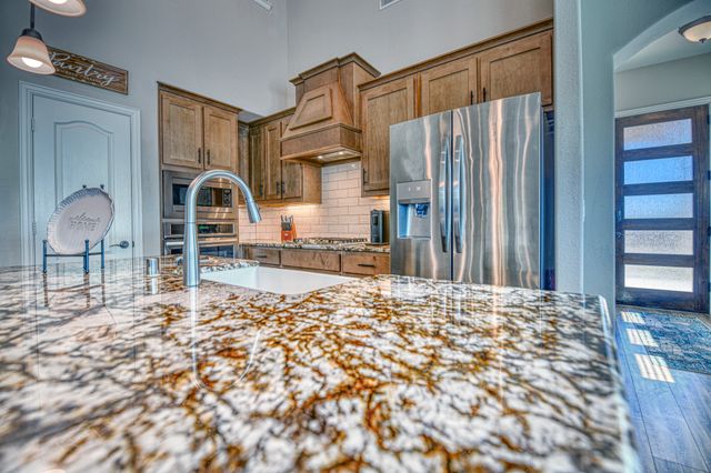 1023 Clydeview Road, Forney, TX 75126