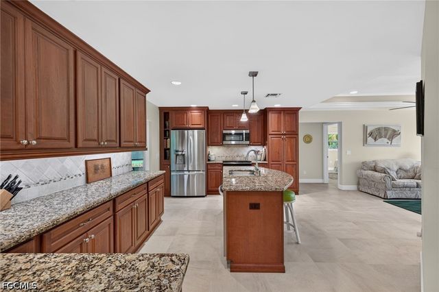 4478 Windjammer LN, Fort Myers, FL 33919