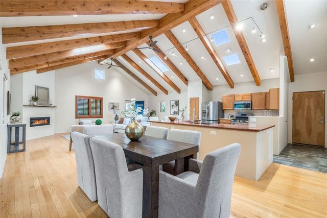 2328 Calle Camarico, Santa Fe, NM 87505