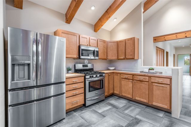 2328 Calle Camarico, Santa Fe, NM 87505