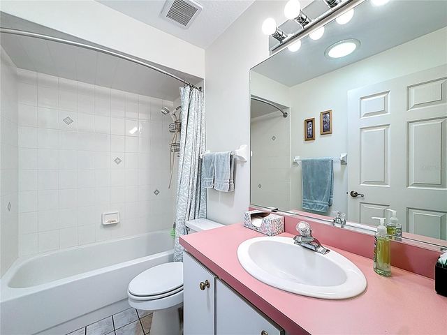 35234 QUEENS WAY, Fruitland Park, FL 34731