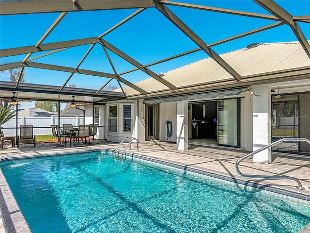 35234 QUEENS WAY, Fruitland Park, FL 34731