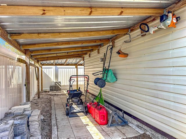 35234 QUEENS WAY, Fruitland Park, FL 34731