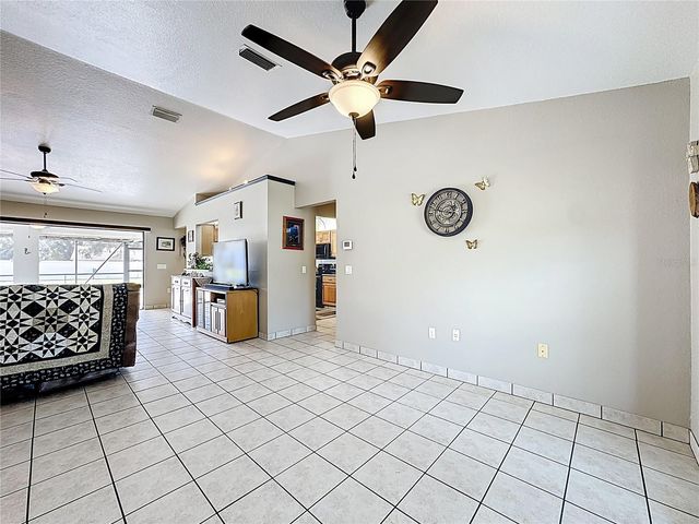 35234 QUEENS WAY, Fruitland Park, FL 34731