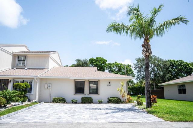 5267 Jog Lane, Delray Beach, FL 33484