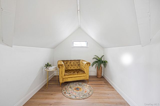 48 Sperry Court, New Hyde Park, NY 11040