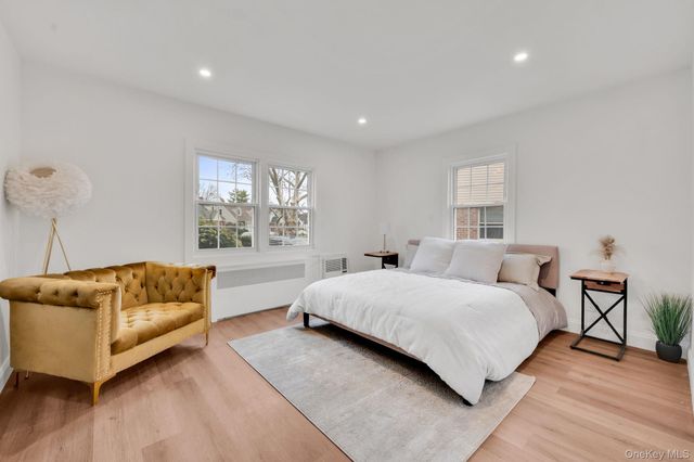 48 Sperry Court, New Hyde Park, NY 11040