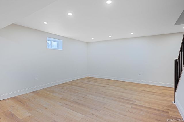 48 Sperry Court, New Hyde Park, NY 11040