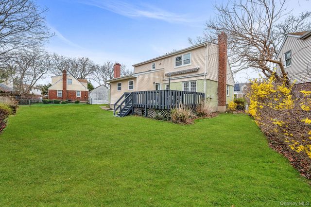 48 Sperry Court, New Hyde Park, NY 11040