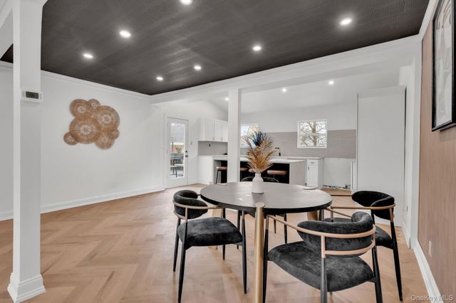 48 Sperry Court, New Hyde Park, NY 11040