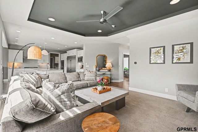3865 S 207th Street, Omaha, NE 68022