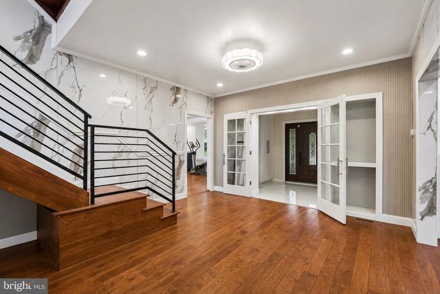 5900 WOODBINE AVE, Philadelphia, PA 19131