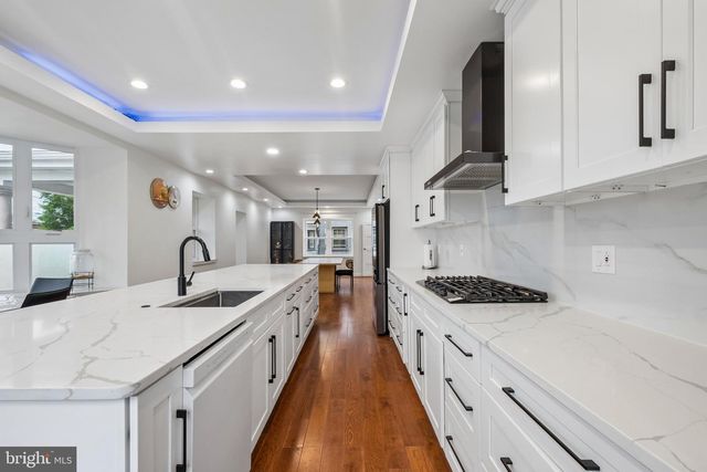 5900 WOODBINE AVE, Philadelphia, PA 19131