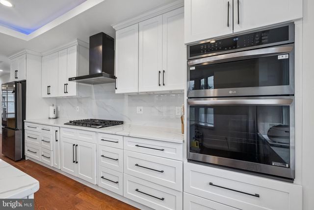 5900 WOODBINE AVE, Philadelphia, PA 19131