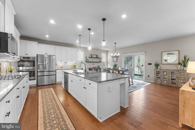 12432 MAYS QUARTER RD, Woodbridge, VA 22192