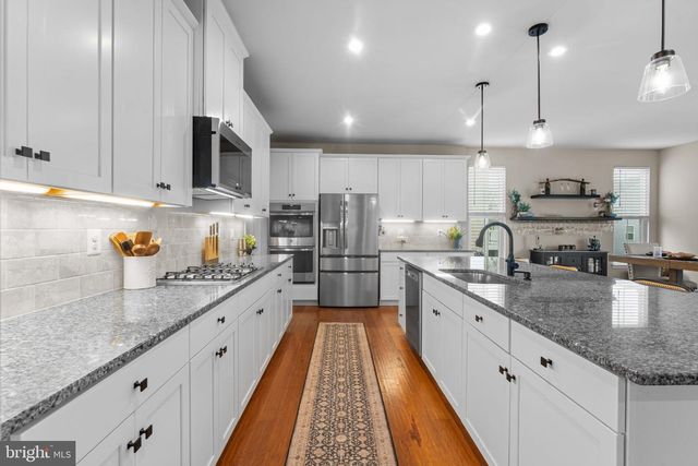 12432 MAYS QUARTER RD, Woodbridge, VA 22192