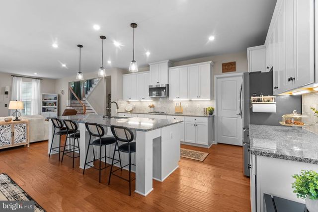 12432 MAYS QUARTER RD, Woodbridge, VA 22192