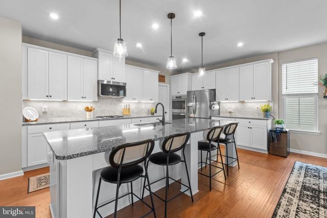 12432 MAYS QUARTER RD, Woodbridge, VA 22192