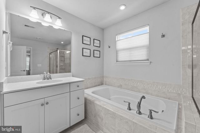 12432 MAYS QUARTER RD, Woodbridge, VA 22192