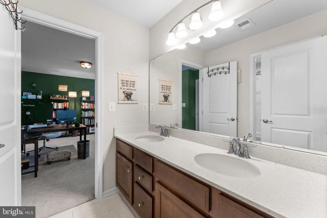 12432 MAYS QUARTER RD, Woodbridge, VA 22192