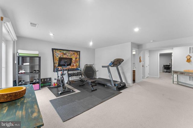 12432 MAYS QUARTER RD, Woodbridge, VA 22192