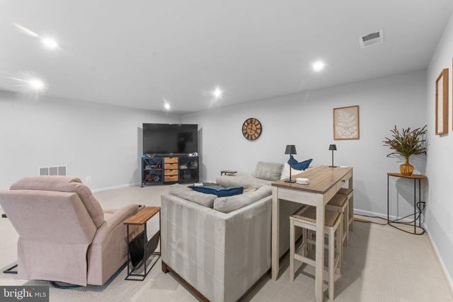 12432 MAYS QUARTER RD, Woodbridge, VA 22192