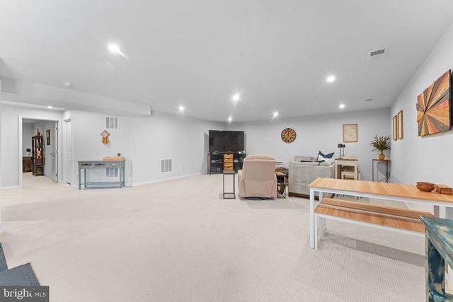 12432 MAYS QUARTER RD, Woodbridge, VA 22192