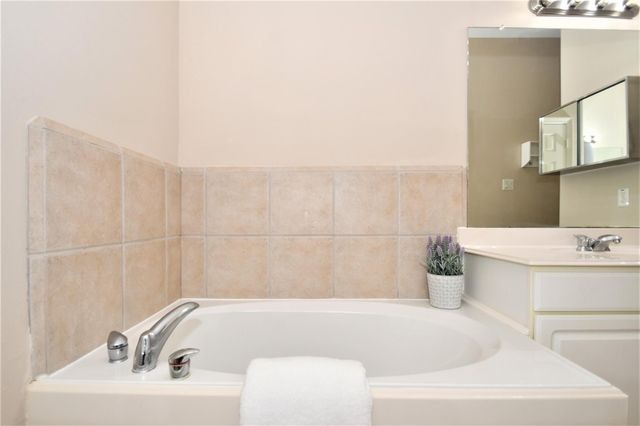 20916 Sunrise Pine View Lane, Katy, TX 77450