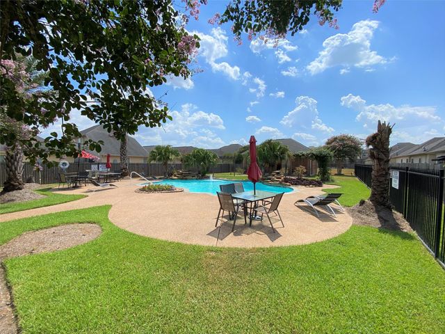 20916 Sunrise Pine View Lane, Katy, TX 77450