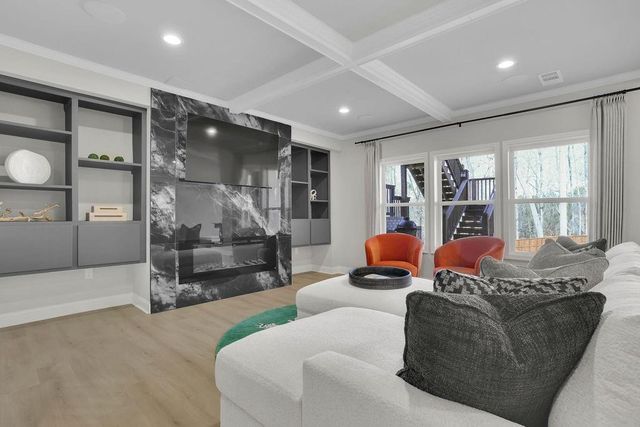 1041 Montrose Way, Hoschton, GA 30548