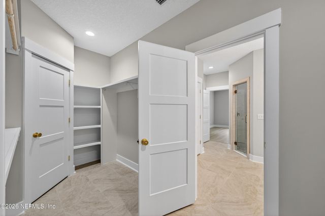464 E SHUEY Avenue, Macclenny, FL 32063