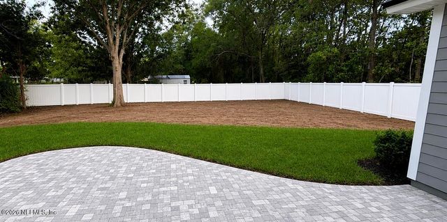 464 E SHUEY Avenue, Macclenny, FL 32063