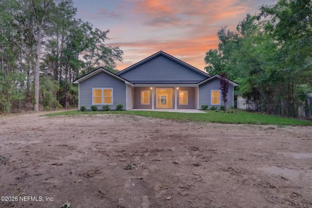 464 E SHUEY Avenue, Macclenny, FL 32063